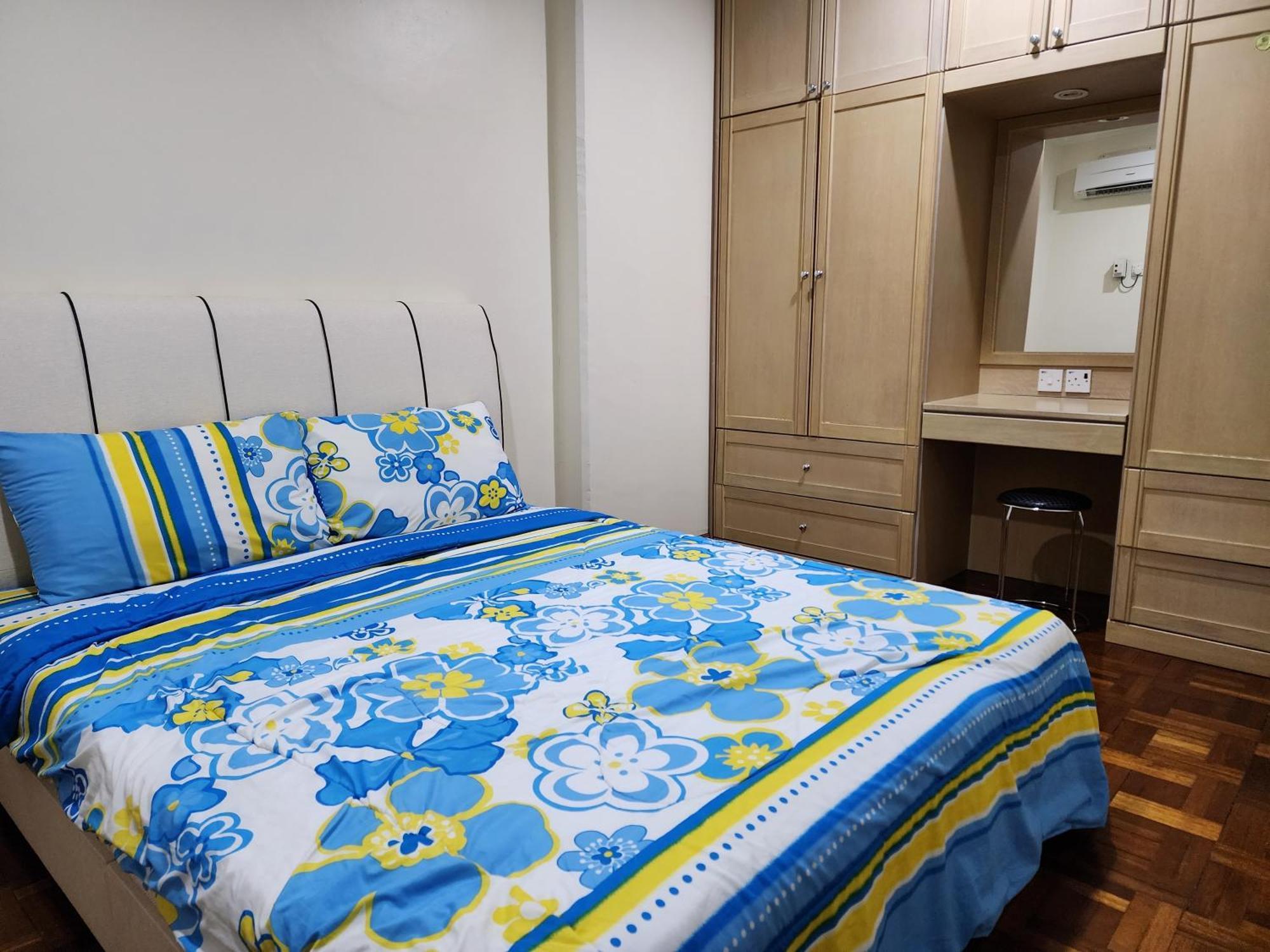 Riverbank Suites Kuching Waterfront Exteriör bild